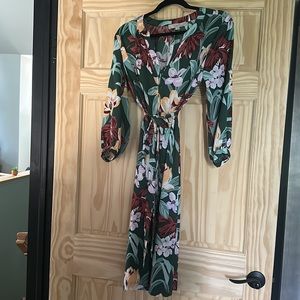 NWT Printed Loft dress with tie belt